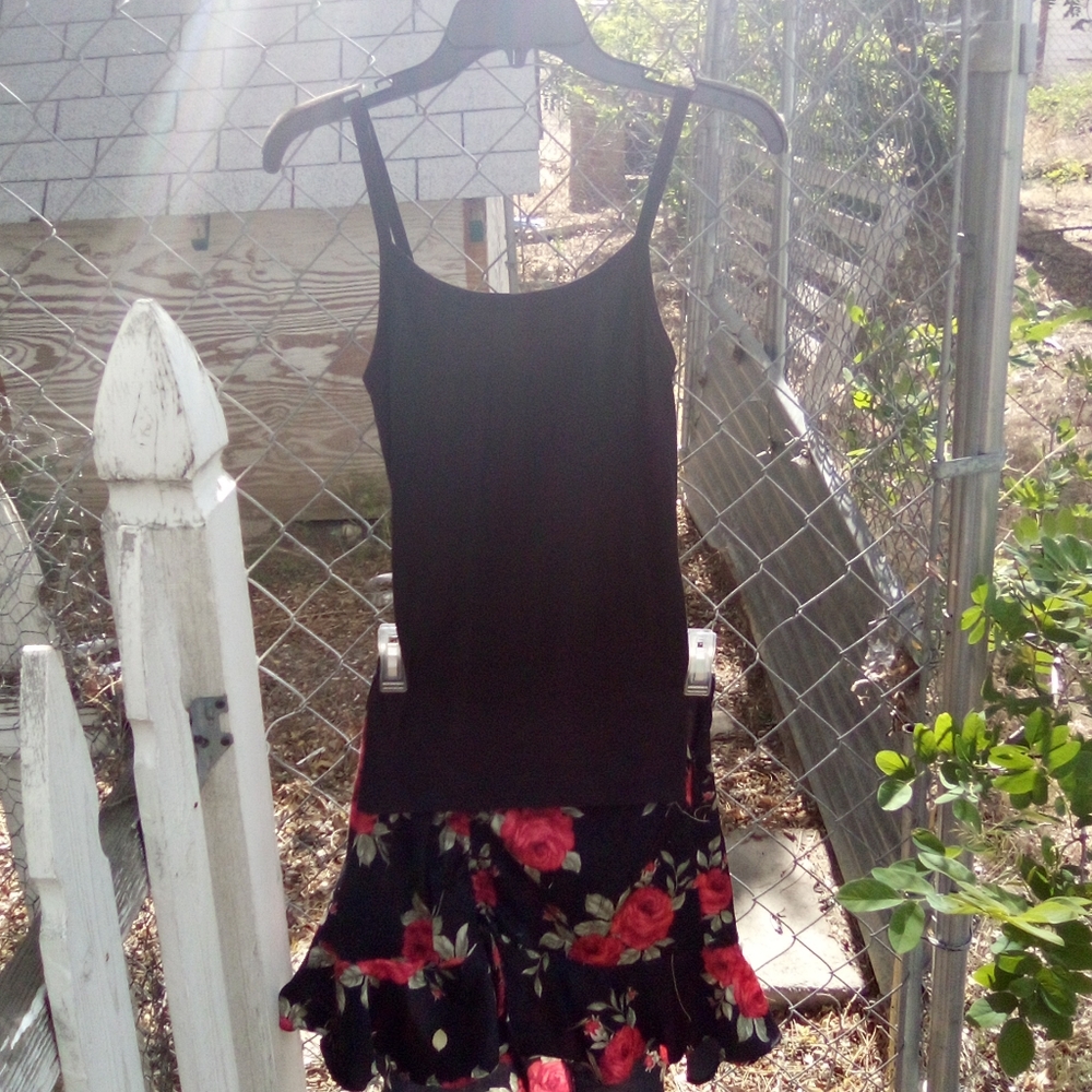 Skirts and tank top